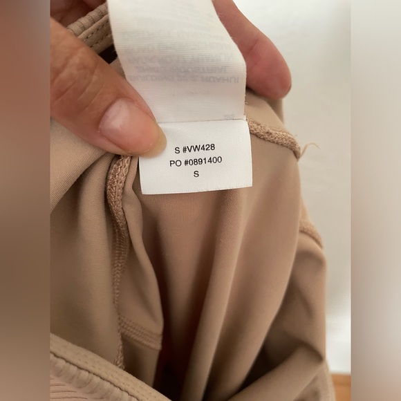 Vuori Rib Studio Legging in Coconut. Small. EUC. - Picture 3 of 17